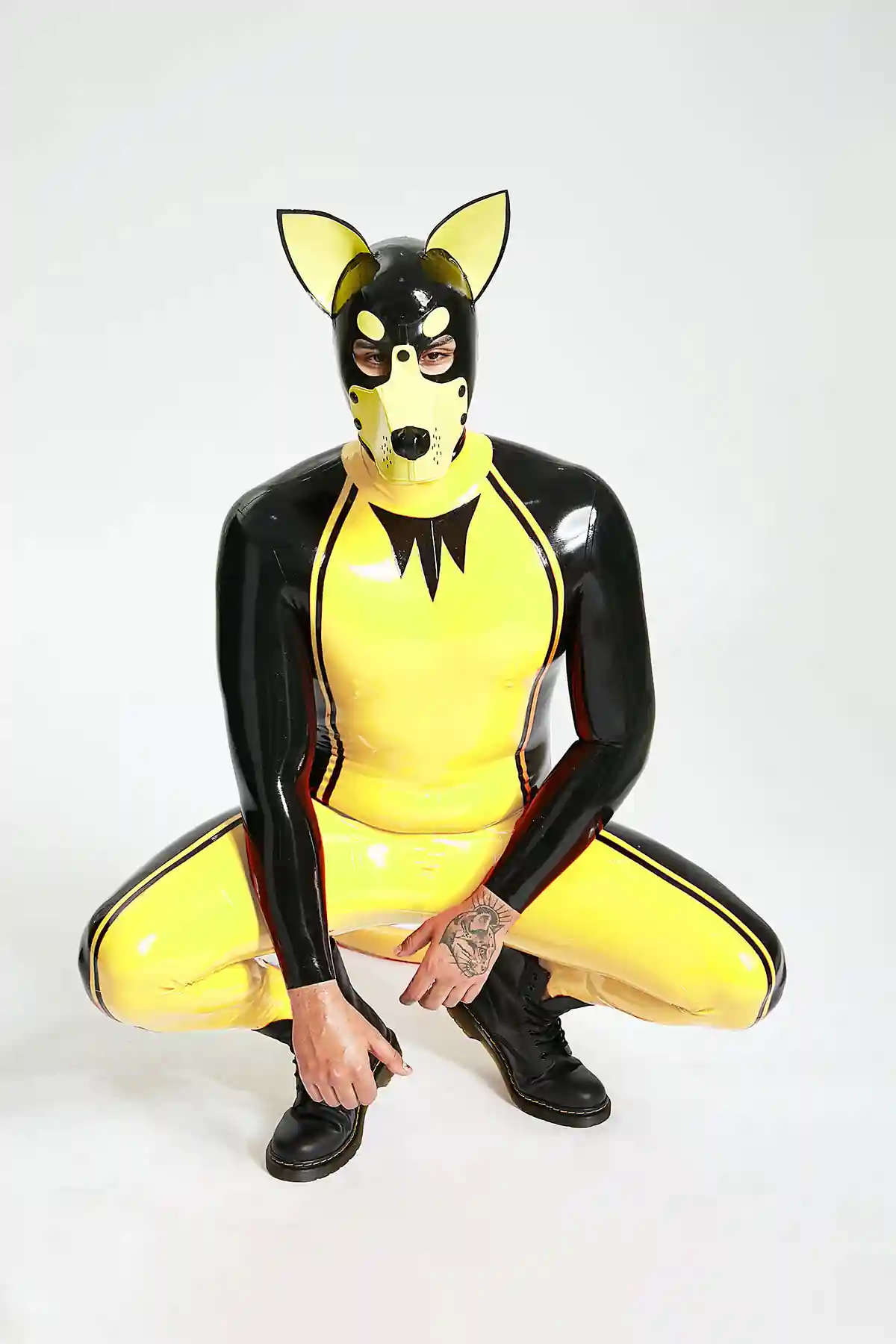latex-male-kinky-kelpie-catsuit-kkp38-1.webp